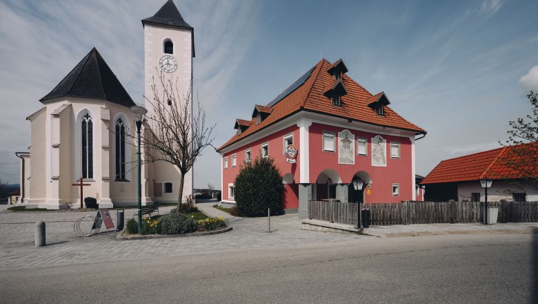 Allhartsberger Hof, © Moststraße, dochbodnliacht Allhartsberger Hof, © Moststraße, dochbodnliacht