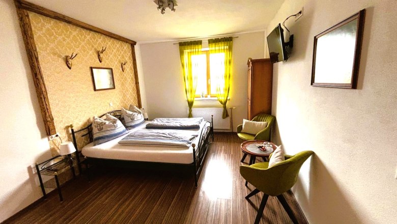 G&auml;stezimmer Linsberg, &copy; Hermann Dieminger