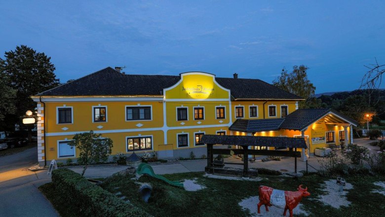 Perbersdorfer Heuriger und Hotel, © Perbersdorfer Heuriger und Hotel