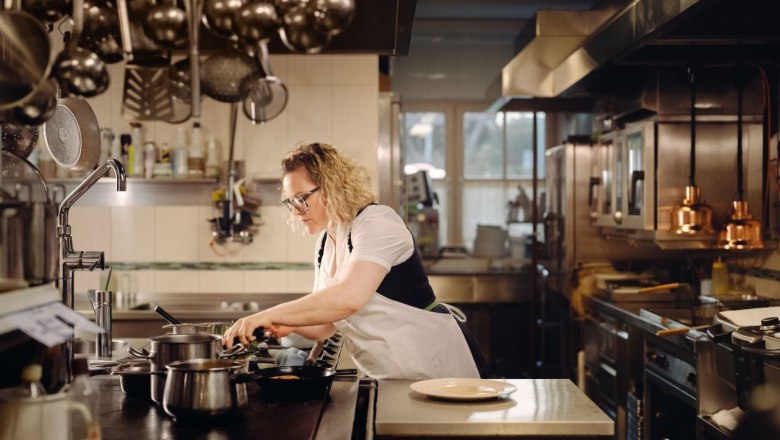 Perbersdorfer Heuriger & Hotel, &copy; Moststra&szlig;e, dochbodnliacht