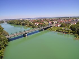 Historische Ennsbr&uuml;cke mit Blick nach Ennsdorf, &copy; Gemeinde Ennsdorf