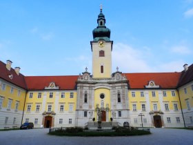 Stift Seitenstetten, &copy; Mostviertel - O&Ouml; Mariazellerweg