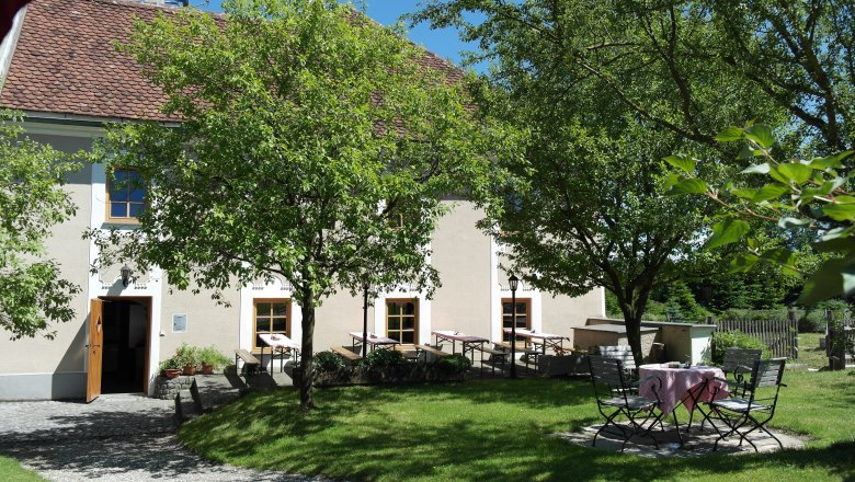 Mostheuriger Schwingenschl&ouml;gl, &copy; Fam. Schwingenschl&ouml;gl