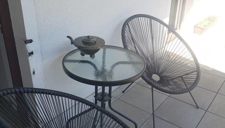 Balkon mit Sitzgelegenheit, &copy; Haus am Bach